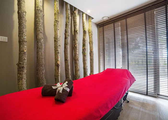 Atrium Aparthotel 4*